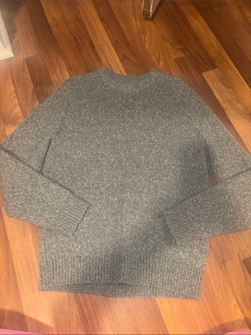 L.L. Bean Men's Slate Heather Crewneck Sweater | Medium